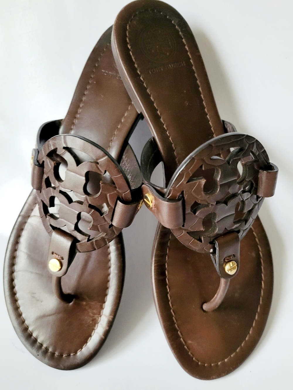 Tory Burch Miller Brown Chocolate Leather Logo Thong Sandals US 8.5 - Picture 3 of 16